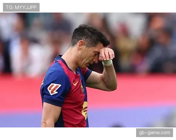 加维与莱万多夫斯基默契连线，助巴萨状态强势回暖