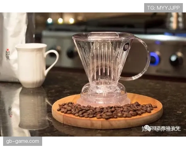 贝林厄姆光鲜背后居然那么省,连喝杯咖啡都得琢磨半天?